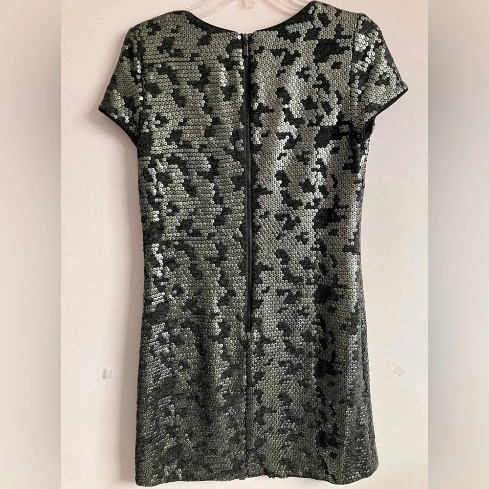 Women’s Sequined Mini Dress, Size XS, Gray/Silver, Short Sleeves, by Laundry